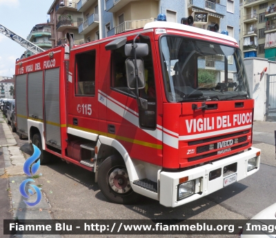 Iveco City2000 100E21 I Serie
Vigili del Fuoco
Comando Provinciale di Torino
Distaccamento Volontario di Grugliasco (TO)
AutoPompaSerbatoio allestimento Iveco-Magirus
VF 21913
Parole chiave: Iveco City2000_100E21_I_Serie Grugliasco VF_21913