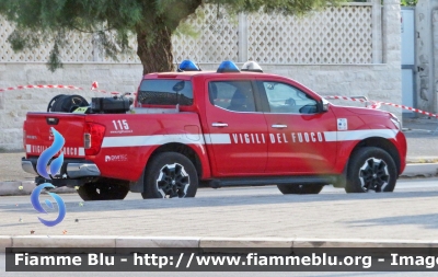 Nissan Navara IV Serie
Vigili del Fuoco
Comando Provinciale di Bari
Distaccamento Permanente di Molfetta
- Fornitura Regione Puglia -
Veicolo finanziato dal Fondo Europeo Sviluppo Regionale
Allestito Divitec
VF 32340
Parole chiave: Nissan Navara IV_Serie Bari Molfetta VF_32340