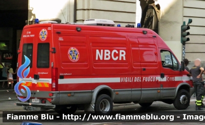 Iveco Daily III Serie
Vigili del Fuoco
Comando Provinciale di Torino
Nucleo NBCR
VF 24675
-nuova livrea-
Parole chiave: Iveco_Daily_III_Serie Vigili_del_Fuoco Torino NBCR VF24675