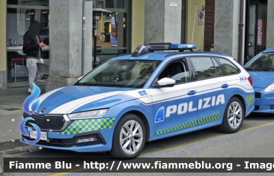 Skoda Octavia Wagon VI serie
Polizia di Stato
Polizia Stradale in Servizio sulla Rete SATAP
POLIZIA M7747
Parole chiave: Skoda_Octavia_Wagon_VI_serie Polizia_Stradale SATAP POLIZIA_M7747