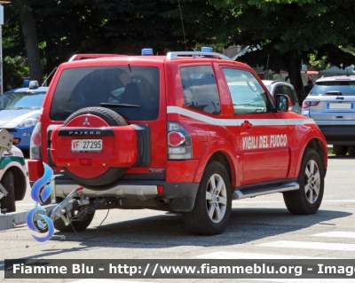 Mitsubishi Pajero Swb IV serie
Vigili del Fuoco
Comando Provinciale di Torino
*Automezzo proveniente da confisca*
VF27295
Parole chiave: Mitsubishi Pajero Swb IV serie Vigili del Fuoco Torino VF27295