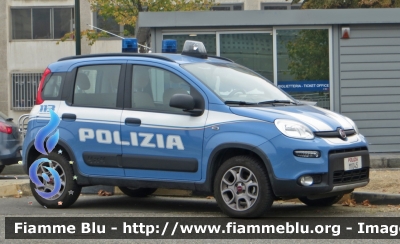 Fiat Nuova Panda 4x4 II serie
Polizia di Stato
Polizia Ferroviaria
Con logo celebrativo dei 110 anni della specialità
POLIZIA M1045
Parole chiave: Fiat Nuova Panda 4x4 II serie Polizia Ferroviaria POLIZIA M1045