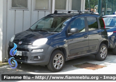 Fiat Nuova Panda 4x4 VAN II serie
Carabinieri
CC DK 320
Parole chiave: Fiat Nuova_Panda_4x4_VAN_II_serie Carabinieri CC_DK_320