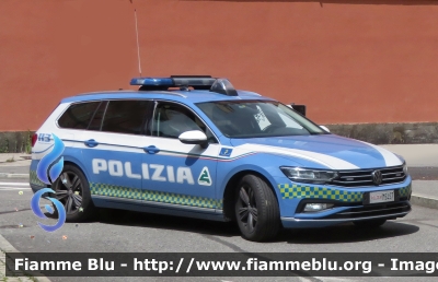 Volkswagen Passat Variant VIII serie restyle
Polizia di Stato
Polizia Stradale in Servizio sulla Rete Autostradale ATIVA
POLIZIA M9457
Parole chiave: Volkswagen Passat_Variant_VIII_serie_restyle Polizia_Stradale ATIVA POLIZIA_M9457