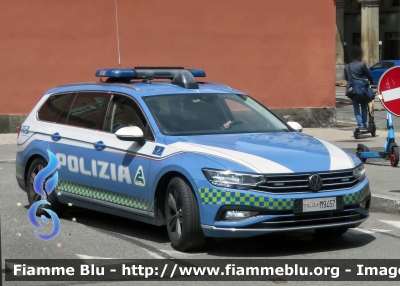 Volkswagen Passat Variant VIII serie restyle
Polizia di Stato
Polizia Stradale in Servizio sulla Rete Autostradale ATIVA
POLIZIA M9457
Parole chiave: Volkswagen Passat_Variant_VIII_serie_restyle Polizia_Stradale ATIVA POLIZIA_M9457