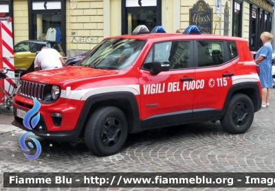 Jeep Renegade restyle
Vigili del Fuoco
Comando Provinciale di Torino
VF 30400
Parole chiave: Jeep Renegade restyle Vigili del Fuoco Torino VF 30400