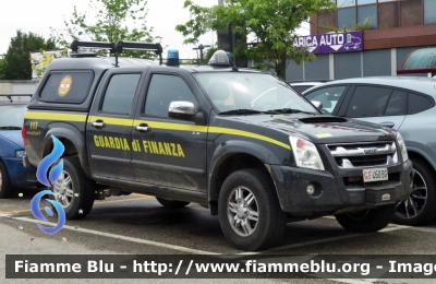 Isuzu D-Max I serie
Guardia di Finanza
Soccorso Alpino
GdiF 460 BG
Parole chiave: Isuzu D-Max_I_serie Soccorso_Alpino Sagf GdiF_460_BG