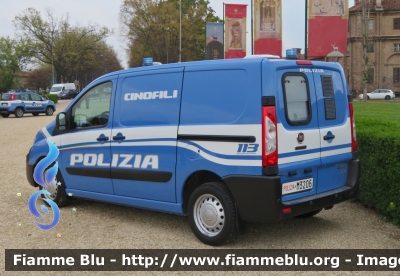 Fiat Scudo IV serie
Polizia di Stato
Unità Cinofile
Allestimento Elevox
POLIZIA M3206
Parole chiave: Fiat Scudo IV serie Unità_Cinofile POLIZIA M3206