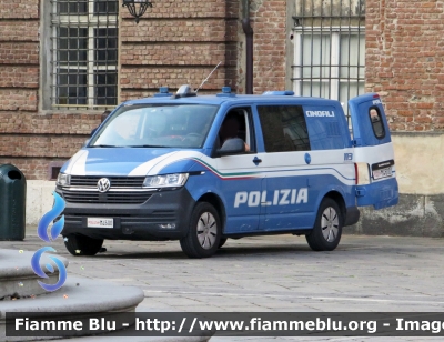 Volkswagen Transporter T6.1
Polizia di Stato
Unita' Cinofile
Allestimento BAI
POLIZIA M4600
Parole chiave: Volkswagen Transporter_T6.1 Unita_Cinofile POLIZIA_M4600