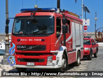 Volvo FL 280 III serie
Vigili del Fuoco
Comando Provinciale di Bari
Distaccamento di Molfetta
AutoPompaSerbatoio allestimento Bai
VF 25625
Parole chiave: Volvo FL 280 III serie Vigili del Fuoco Bari Molfetta AutoPompaSerbatoio VF 25625