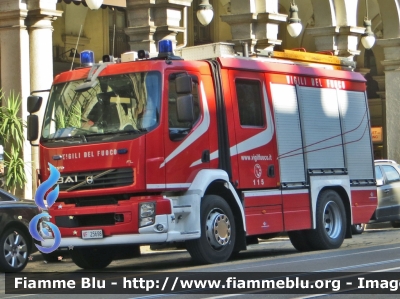 Volvo FL 280 III serie
Vigili Del Fuoco
Comando Provinciale di Torino
AutoPompaSerbatoio allestimento BAI
VF 25698

- variante unica dotata di lampeggianti girevoli singoli 
in seguito alla sostituzione della barra led originaria -
Parole chiave: Volvo FL 280 III serie Vigili Del Fuoco Torino AutoPompaSerbatoio Bai VF 25698