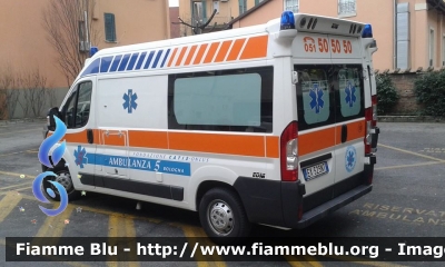 Peugeot Boxer III serie
Fondazione Catis
Veicolo convenzionato 118 Bologna Soccorso
Ambulanza allestita EDM
Parole chiave: Peugeot Boxer_III_serie Fondazione_Catis