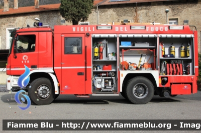 Mercedes-Benz Actros 1832 II serie
Vigili del Fuoco
Comando Provinciale di Torino
Distaccamento Permanente di Susa
AutoPompaSerbatoio bimodale allestimento Bai
VF 24126
Parole chiave: Mercedes-Benz Actros_1832_IIserie VF24126