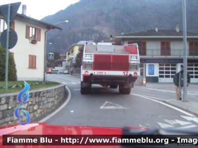 Perlini 605D Iguana
Vigili del Fuoco
AutoIdroSchiuma fotografata durante il trasferimento alla Galleria Storica dei Vigili del Fuoco di Chiavenna (SO)
VF 14309
Parole chiave: Perlini 605D_Iguana VF14309 Trasferimento_Perlini_Chiavenna