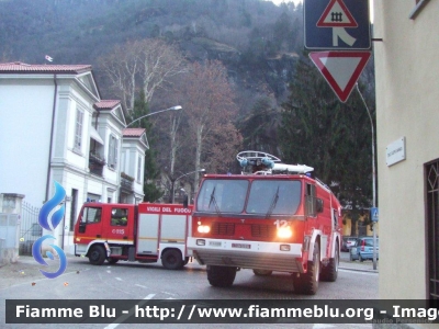 Perlini 605D Iguana
Vigili del Fuoco
AutoIdroSchiuma fotografata durante il trasferimento alla Galleria Storica dei Vigili del Fuoco di Chiavenna (SO)
VF 14309
Parole chiave: Perlini 605D_Iguana VF14309 Trasferimento_Perlini_Chiavenna