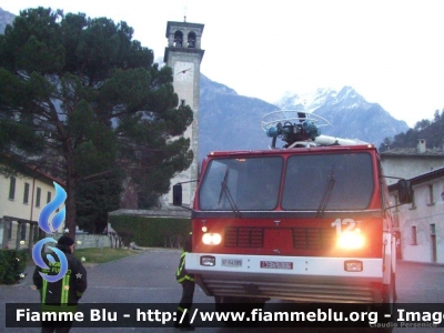 Perlini 605D Iguana
Vigili del Fuoco
AutoIdroSchiuma fotografata durante il trasferimento alla Galleria Storica dei Vigili del Fuoco di Chiavenna (SO)
VF 14309
Parole chiave: Perlini 605D_Iguana VF14309 Trasferimento_Perlini_Chiavenna