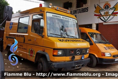 Mercedes-Benz Vario 612D
Paraguay
 Cuerpo de Bomberos Voluntarios del Paraguay
 Guaira - 1°Compania Dpt. Villarica
Parole chiave: Mercedes-Benz Vario_612D Ambulanza