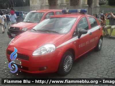 Fiat Grande Punto
Vigili del Fuoco
Comando Provinciale di Roma
VF 25052
Parole chiave: Fiat Grande_Punto VF25052 Festa_della_Repubblica_2011