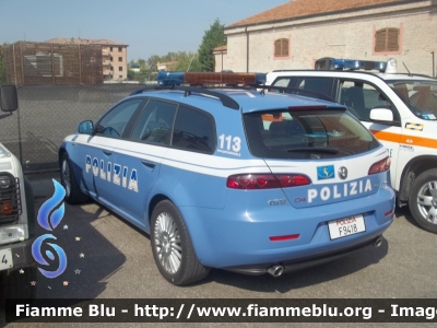 Alfa Romeo 159 Sportwagon Q4
Polizia di Stato
Polizia Stradale
POLIZIA H1637

Fotografata all'inaugurazione della nuova APS dei Vigili del Fuoco di Mirandola (MO)
Parole chiave: Alfa-Romeo 159_Sportwagon_Q4 POLIZIAH1637