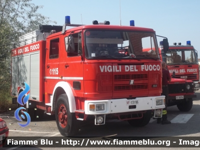 Iveco OM 160
Vigili del Fuoco
Comando Provinciale di Modena
Distaccamento Volontario di Mirandola (MO)
AutoPompaSerbatoio allestimento Baribbi
VF 13196
Parole chiave: Iveco OM 160 VF13196 Nuova_APS_VVF_Mirandola_2011