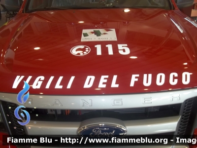 Ford Ranger VII serie
Vigili del Fuoco
Fuoristrada allestimento ArisFire
In esposizione al REAS 2011
Particolare del logo dei 150 Anni dell'Unità d'Italia
Parole chiave: ford ranger_VIIserie