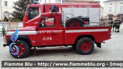 Land Rover defender 110 HCPU
Vigili del Fuoco
Comando Provinciale di Ravenna
Distaccamento Permanente di Cervia (RA)
Allestimento Piemme Antincendi
VF 20819
Il mezzo è stato donato da un imprenditore locale
Santa Barbara 2016 Cervia (RA)
