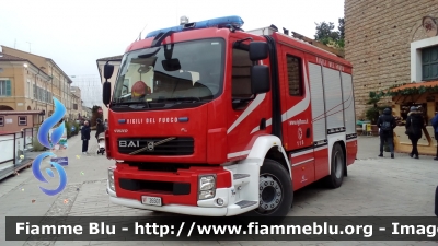 Volvo FL 290 III serie
Vigili del Fuoco
Comando Provinciale di Ravenna
Distaccamento Permanente di Cervia (RA)
AutoPompaSerbatoio allestimento BAI
VF 26501
Santa Barbara 2016 Cervia (RA)
