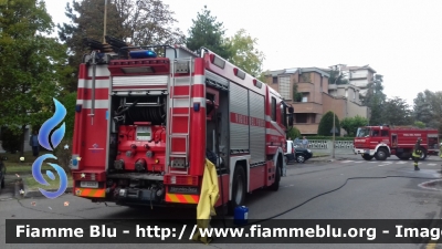 Mercedes-Benz Actros 1841 II serie
Vigili del Fuoco
Comando Provinciale di Modena
Distaccamento Permanente di Carpi (MO)
AutoPompaSerbatoio allestimento Bai
VF 23345

Incendio autovetture a Carpi (10/09/2017)
Parole chiave: Mercedes-Benz Actros_1841_II_serie VF23345