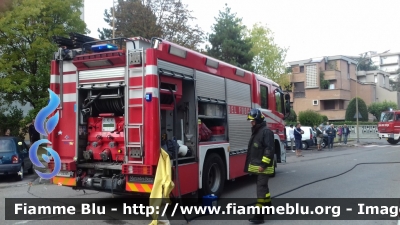 Mercedes-Benz Actros 1841 II serie
Vigili del Fuoco
Comando Provinciale di Modena
Distaccamento Permanente di Carpi (MO)
AutoPompaSerbatoio allestimento Bai
VF 23345

Incendio autovetture a Carpi (10/09/2017)
Parole chiave: Mercedes-Benz Actros_1841_II_serie VF23345