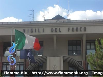 Rimini
Vigili del Fuoco
Comando Provinciale di Rimini
Particolare scritta "Vigili del Fuoco" nella parte alta della facciata
