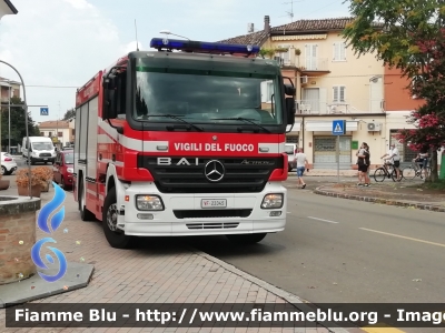 Mercedes-Benz Actros 1841 II serie
Vigili del Fuoco
Comando Provinciale di Modena
Distaccamento Permanente di Carpi (MO)
AutoPompaSerbatoio allestimento Bai
Ricondizionato Fortini
VF 23345

Intervento per forte temporale (02/08/2020)
Parole chiave: Mercedes-Benz Actros_1841_IIserie VF23345