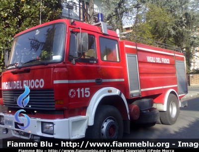 Iveco 190-26
Vigili del Fuoco
Comando Provinciale di Modena
Distaccamento Permanente di Carpi (MO)
AutoBottePompa allestimento Baribbi ricondizionata Carrozzeria Fortini
VF 16561
Parole chiave: Iveco 190-26 VF16561