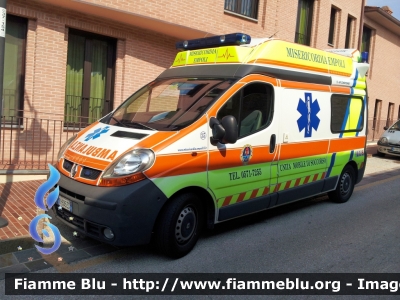 Renault Trafic II serie
Misericordia Empoli (FI)
Allestita Alessi & Becagli
FIMM 35
Parole chiave: Renault Trafic_IIserie Ambulanza