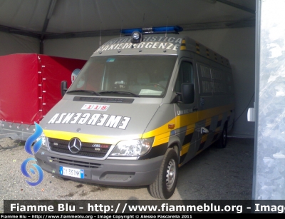 Mercedes-Benz Sprinter 316 II serie
118 Empoli
Posto Medico Avanzato
Unità Logistica Maxiemergenze
Postazione Viale Boccaccio
LIMA MIKE 1-11
Parole chiave: Mercedes-Benz Sprinter_316_IIserie 118_Empoli