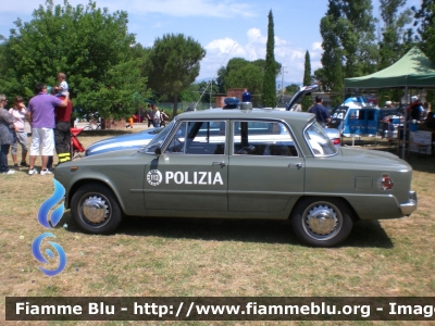 Alfa Romeo Giulia Super 1.6
Polizia di Stato
POLIZIA 33730
Autovettura appartenente alla Associazione Nazionale Polizia di Stato Sezione G.Coppola Prato
Parole chiave: Alfa-Romeo Giulia_Super_1.6 POLIZIA33730