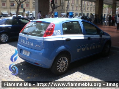 Fiat Grande Punto
Polizia di Stato
POLIZIA H1730
Parole chiave: Fiat Grande_Punto PoliziaH1730