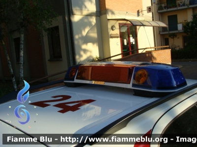 Fiat Sedici restyle
Polizia Municipale Montelupo (FI)
Allestita Ciabilli
POLIZIA LOCALE
YA 998 AG
Particolare del lampeggiante
Sirena "New Compact"
Parole chiave: Fiat Sedici_restyle PoliziaLocaleYA998AG