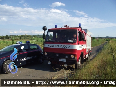 Iveco OM 79-13
Vigili del Fuoco
Comando Provinciale di Pisa
Distaccamento Volontario di San Miniato Basso
AutoPompaSerbatoio allestimento Baribbi
VF 12823
Parole chiave: Iveco OM 79-13 VF12823