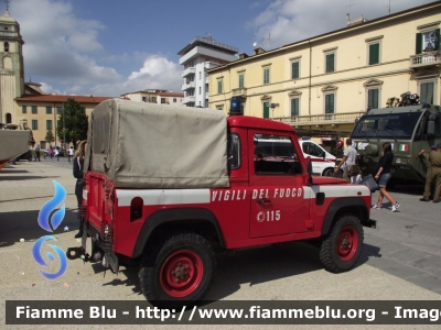 Land Rover Defender 90
Vigili del Fuoco
Comando Provinciale di Pisa
VF 22345
Parole chiave: Land-Rover Defender_90 VF22345