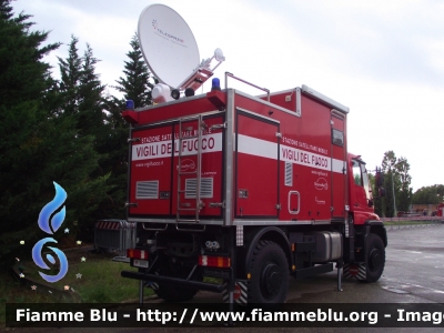 Mercedes-Benz Unimog U500
Vigili del Fuoco
Comando Provinciale di Firenze
Nucleo Radio e Telecomunicazioni
VF 24612
Parole chiave: Mercedes-Benz Unimog_U500 VF24612 Pompieropoli_Firenze_2012