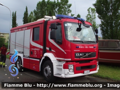 Volvo FL 280 III serie
Vigili del Fuoco
Comando Provinciale di Firenze
Distaccamento di Firenze Ovest
AutoPompaSerbatoio allestimento Bai
VF 25577
Parole chiave: Volvo FL_280_IIIserie VF25577 Pompieropoli_Firenze_2012