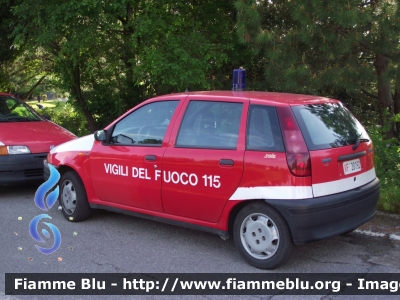 Fiat Punto I serie
Vigiili del Fuoco
Comando Provinciale di Firenze
Distaccamento Aeroportuale di Peretola
VF 20192
Parole chiave: Fiat Punto_Iserie VF20192 Pompieropoli_Firenze_2012