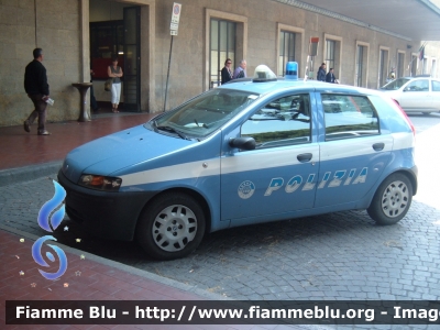 Fiat Punto II serie
Polizia di Stato
Parole chiave: Fiat Punto_IIserie