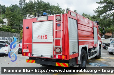 Mercedes-Benz Atego 1828 I serie restyle
Vigili del Fuoco
Comando Provinciale di Firenze
Distaccamento Volontario di Calenzano (FI)
AutoBottePompa allestimento Bai
VF 22447
Parole chiave: Mercedes_Benz Atego_1828_Iserie restyle VF22447