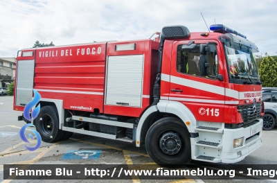 Mercedes-Benz Atego 1828 I serie restyle
Vigili del Fuoco
Comando Provinciale di Firenze
Distaccamento Volontario di Calenzano (FI)
AutoBottePompa allestimento Bai
VF 22447
Parole chiave: Mercedes_Benz Atego_1828_Iserie restyle VF22447