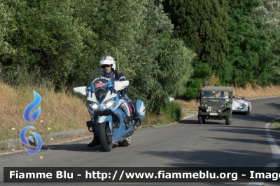 Yamaha FJR 1300 II serie
Polizia di Stato
Polizia Stradale
Allestimento Elevox
POLIZIA G3156
In scorta alla Mille Miglia 2021
Parole chiave: Yamaha FJR_1300_IIserie POLIZIAG3156