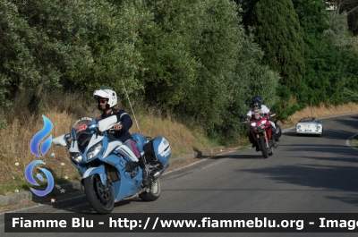 Yamaha FJR 1300 II serie
Polizia di Stato
Polizia Stradale
Allestimento Elevox
In scorta alla Mille Miglia 2021
Parole chiave: Yamaha FJR_1300_IIserie