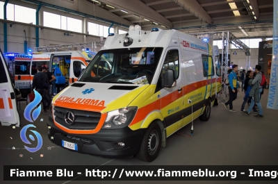 Mercedes-Benz Sprinter III serie Restyle
Misericordia Roccastrada (GR)
Allestita Orion

Esposta al REAS 2016
Parole chiave: Mercedes_Benz Sprinter_IIIserie restyle Misericordia_Roccastrada