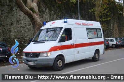 Mercedes-Benz Sprinter I serie
Croce Rossa Italiana
Comitato Provinciale di Pistoia
Ex Comitato Locale Follonica
Allestito MAF
CRI 14960

Esercitazione Maxiemergenza 118 Pistoia/Empoli
Parole chiave: Mercedes Benz Sprinter_Iserie CRI_Comitato_Provinciale_Pistoia_CRI14960 Esercitazione_Maxiemergenza