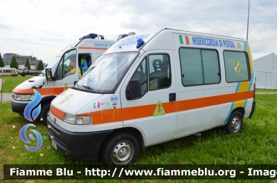 Fiat Ducato II serie
Misericordia Pistoia
Protezione Civile
Parole chiave: Fiat Ducato_IIserie Meeting_Misericordie_2013